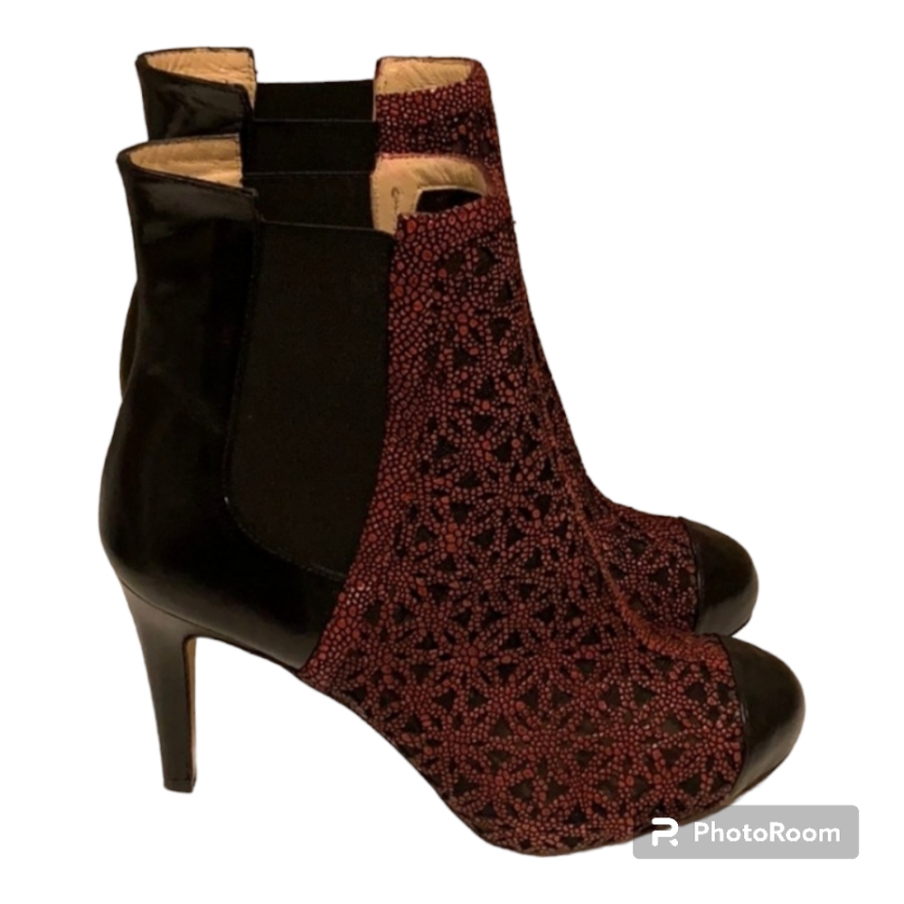 Carmen Marc Valvo Ankle Boot/ Size 9 1/2